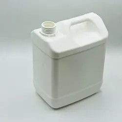 กระป๋องพลาสติก Jerry Can ขนาด 5 ลิตรที่มีความแม่นยำ HDPE กระป๋อง Jerry Can ขนาด 5 ลิตรพร้อมฝา
